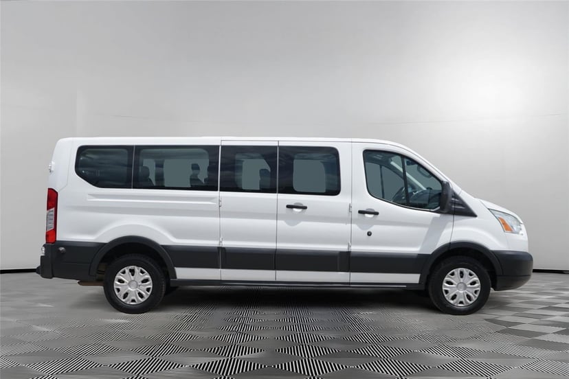 2017 Ford Transit Wagon - Image 4