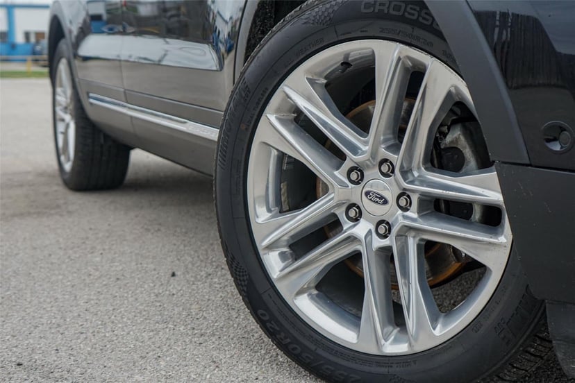 2017 Ford Explorer - Image 2
