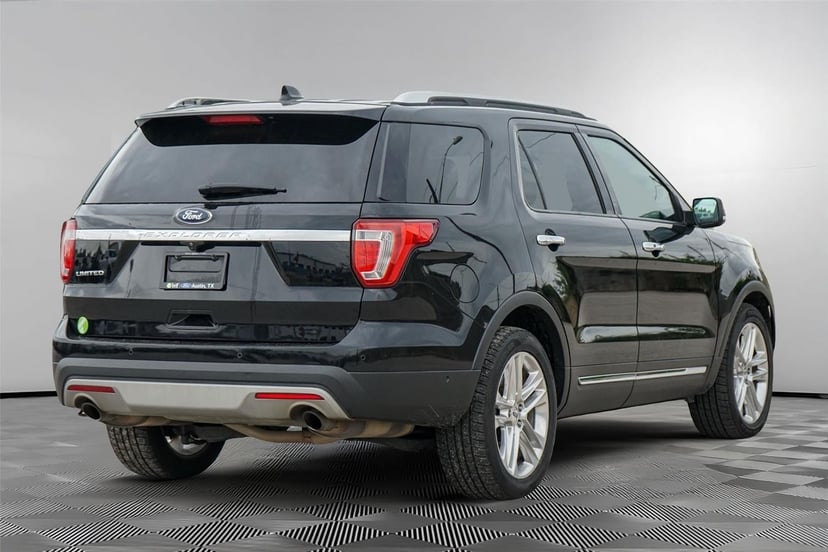 2017 Ford Explorer - Image 5