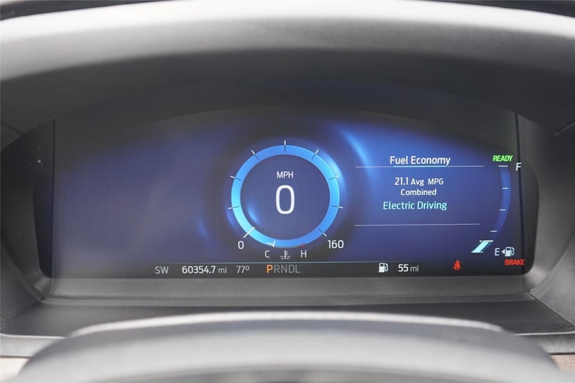 2022 Ford Explorer Hybrid - Image 17