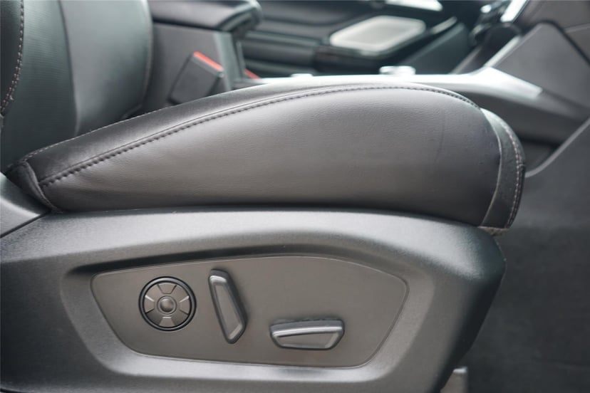 2022 Ford Explorer Hybrid - Image 28