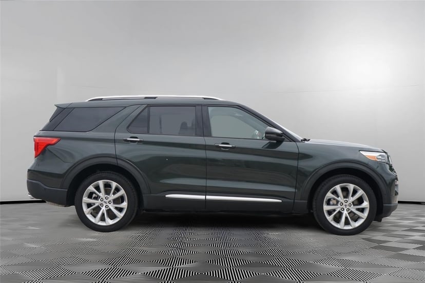 2022 Ford Explorer Hybrid - Image 4