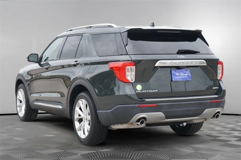 2022 Ford Explorer Hybrid - Image 6