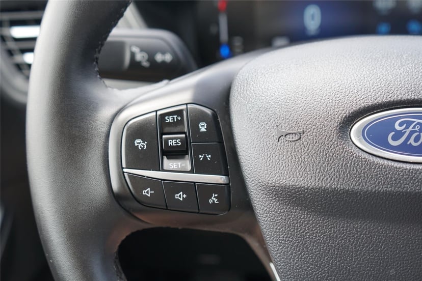 2024 Ford Escape - Image 17