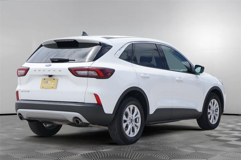 2024 Ford Escape - Image 5