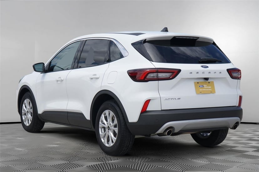 2024 Ford Escape - Image 6