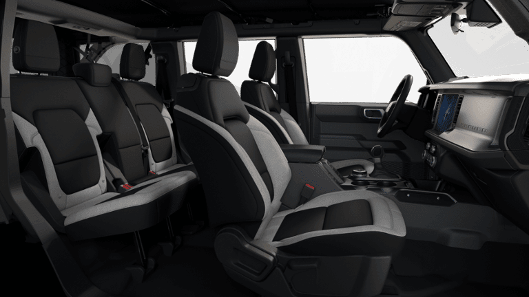 2025 Ford Bronco - Image 30