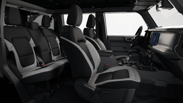 2025 Ford Bronco - Image 30