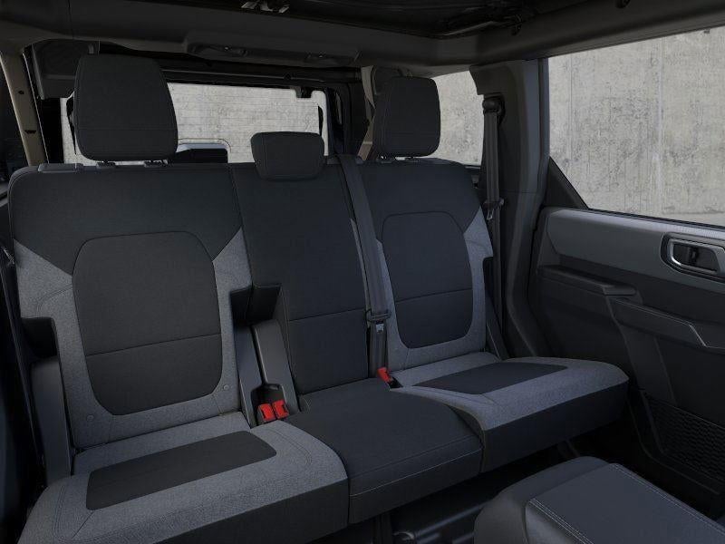 2025 Ford Bronco - Image 11