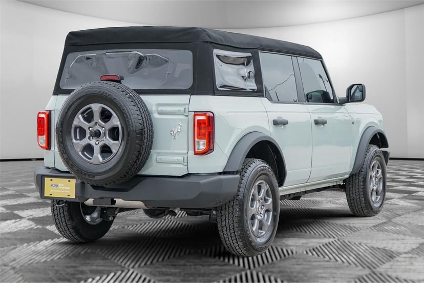 2024 Ford Bronco - Image 4