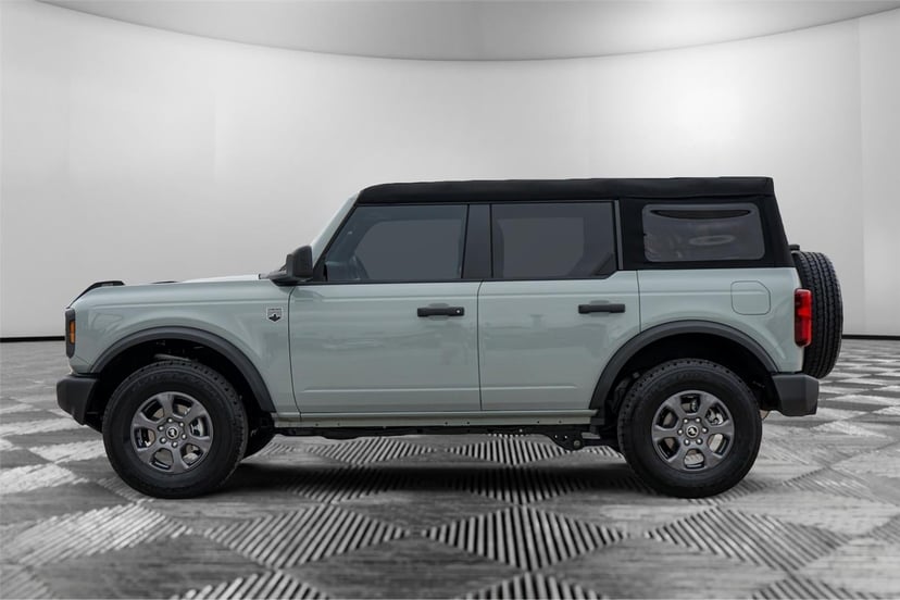 2024 Ford Bronco - Image 6