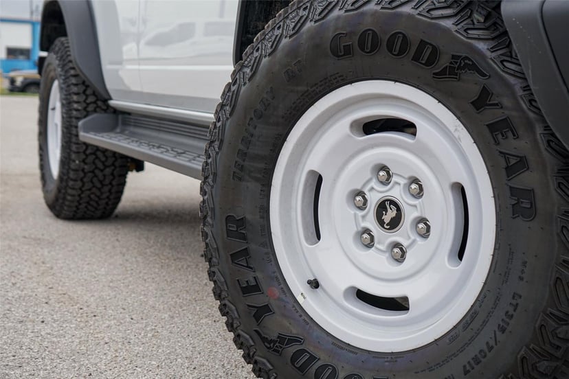 2026 Ford Bronco - Image 2