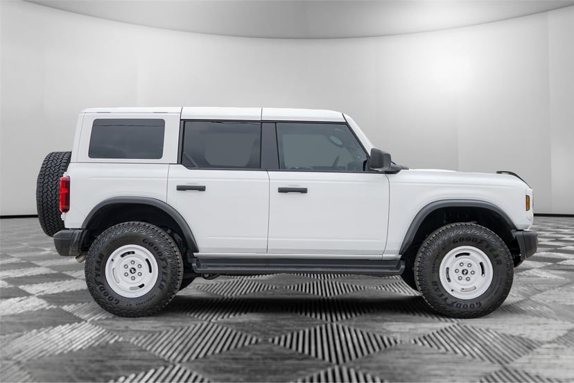 2026 Ford Bronco - Image 4