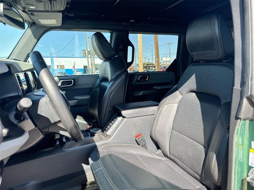 2023 Ford Bronco - Image 11
