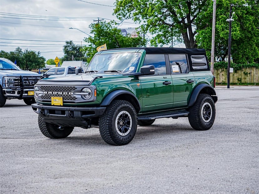 2023 Ford Bronco - Image 7