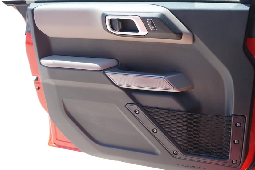 2023 Ford Bronco - Image 21