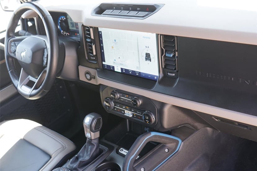 2023 Ford Bronco - Image 29