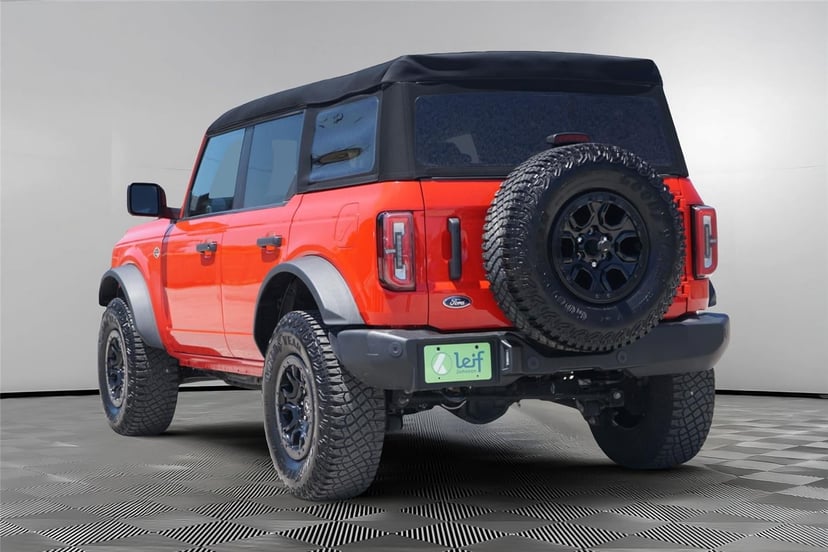 2023 Ford Bronco - Image 6