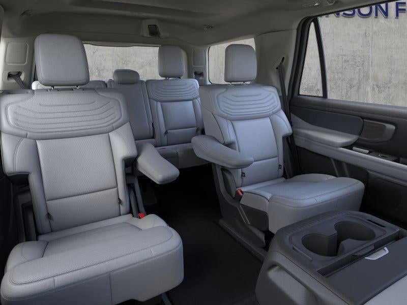2025 Ford Expedition - Image 11