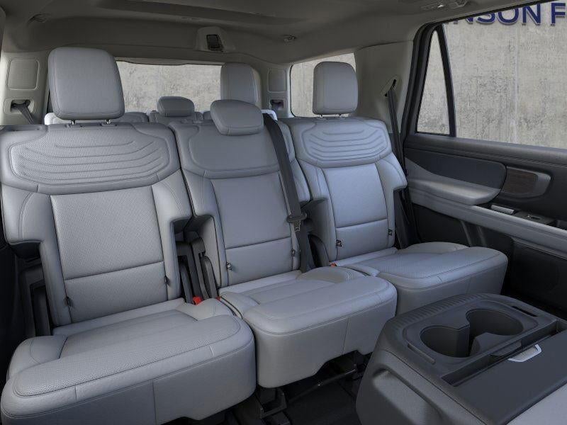 2026 Ford Expedition - Image 11