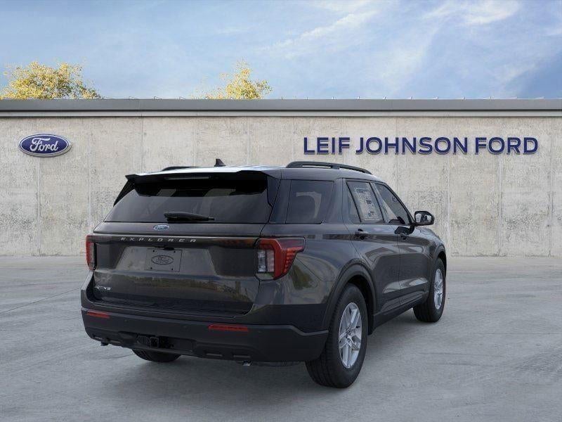 2026 Ford Explorer - Image 8