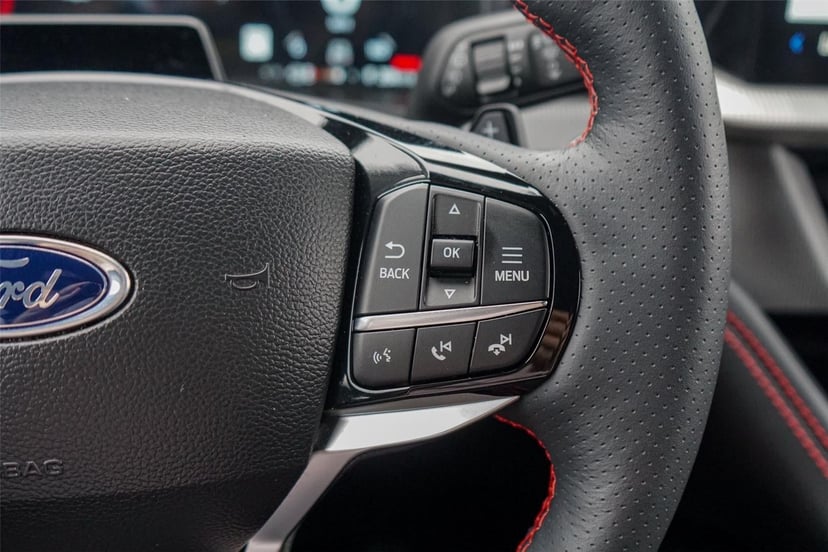 2025 Ford Explorer - Image 16