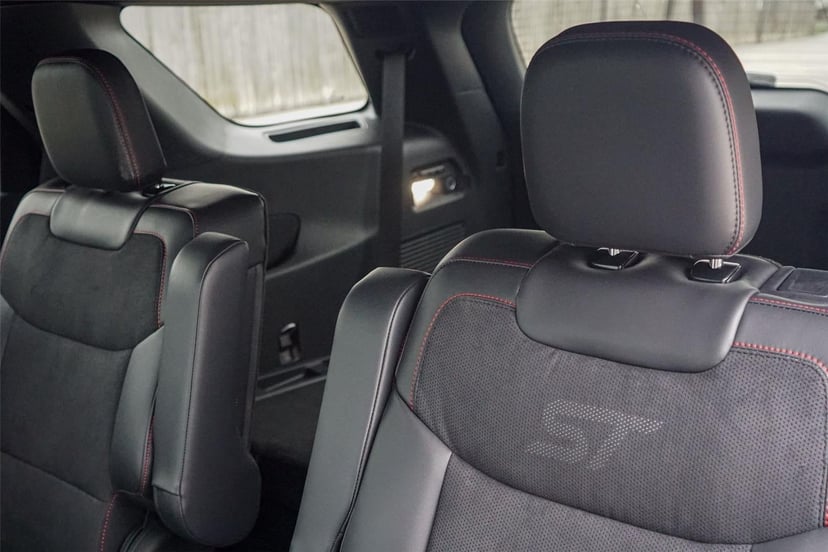 2025 Ford Explorer - Image 24