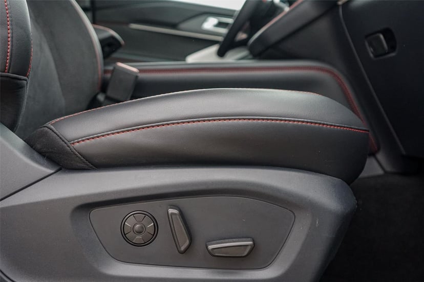2025 Ford Explorer - Image 29