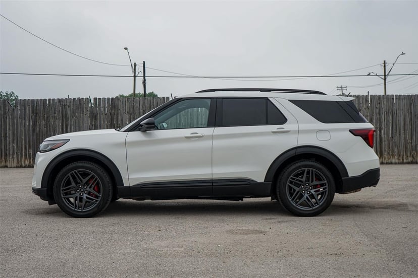 2025 Ford Explorer - Image 7