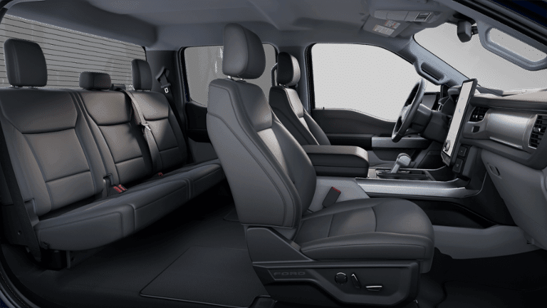 2025 Ford F-150 Lightning - Image 27