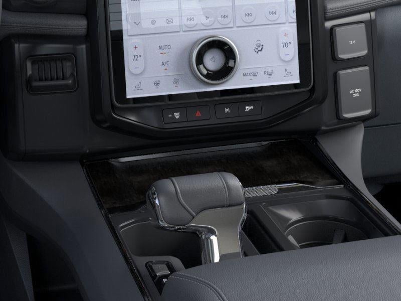 2025 Ford F-150 Lightning - Image 15