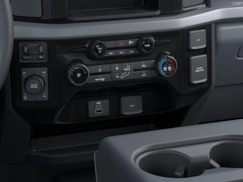 2026 Ford Super Duty F-250 - Image 15