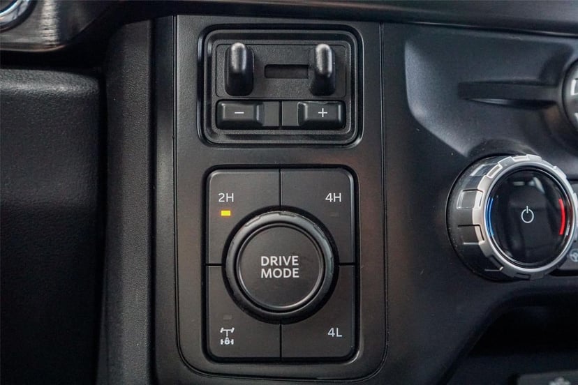 2023 Ford Super Duty F-250 - Image 14