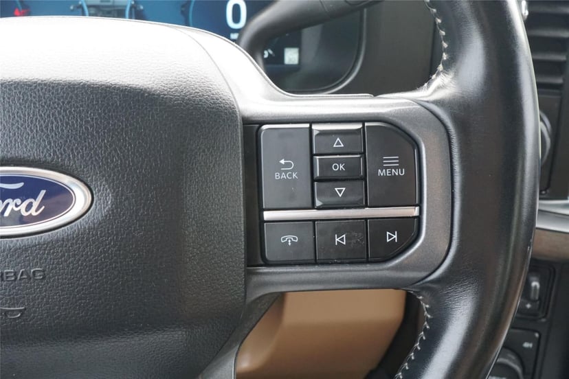 2023 Ford Super Duty F-450 - Image 16
