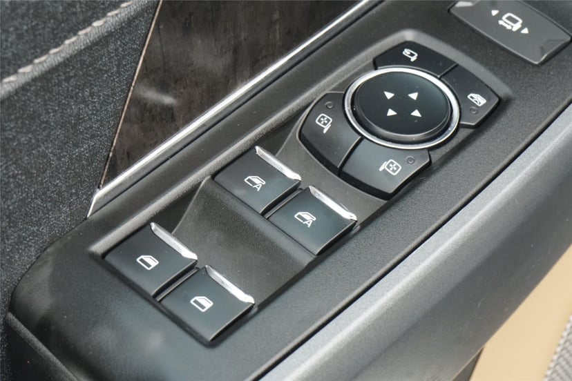 2023 Ford Super Duty F-450 - Image 20