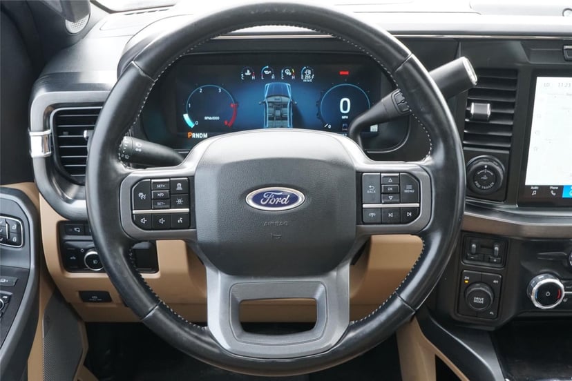 2023 Ford Super Duty F-450 - Image 26