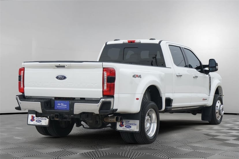 2023 Ford Super Duty F-450 - Image 5