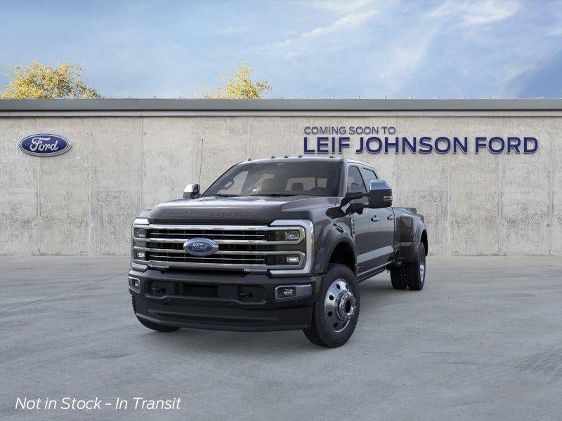 2026 Ford Super Duty F-450 - Image 2