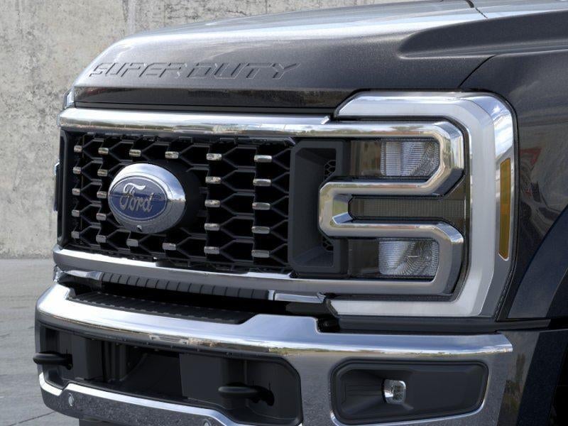 2026 Ford Super Duty F-450 - Image 11