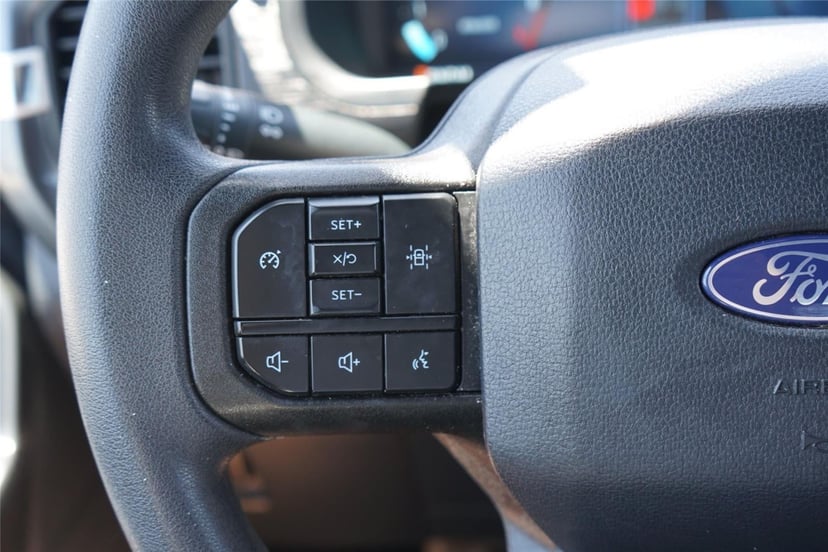 2025 Ford F-150 - Image 17