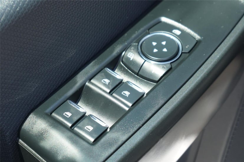 2025 Ford F-150 - Image 20
