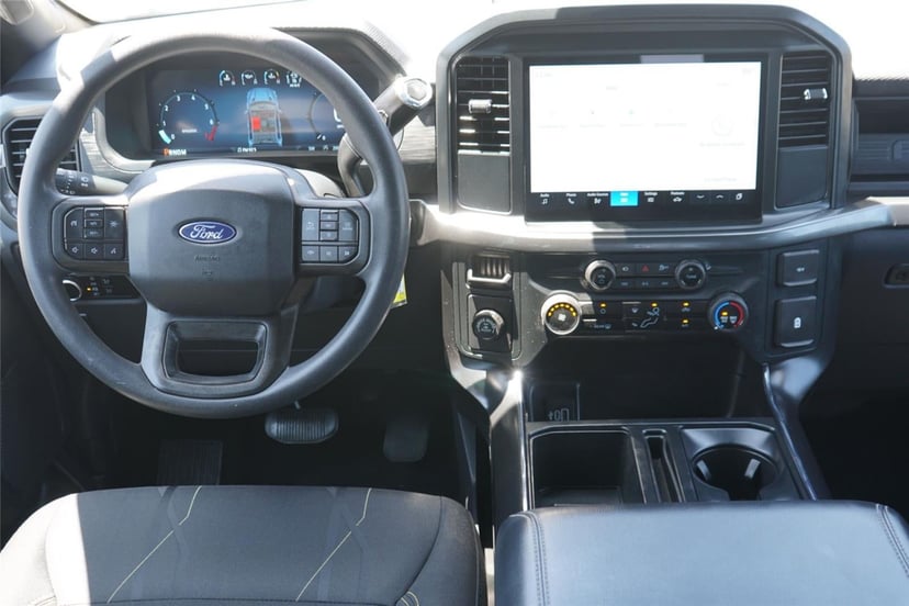 2025 Ford F-150 - Image 25