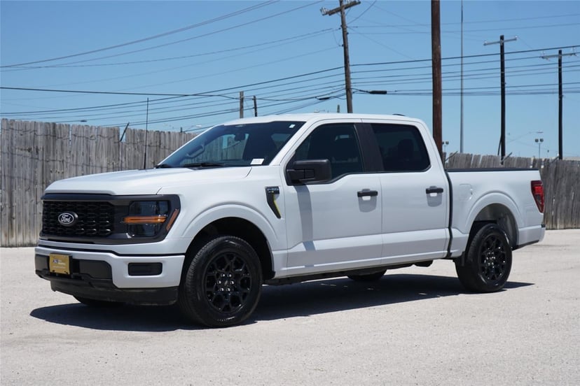 2025 Ford F-150 - Image 8