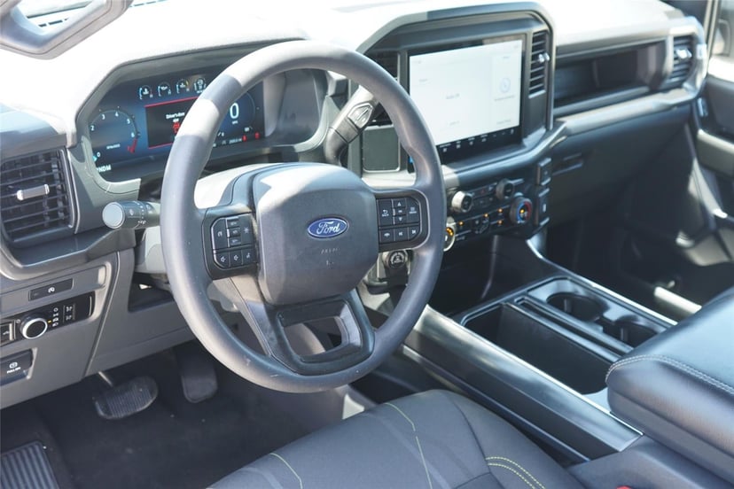 2025 Ford F-150 - Image 9