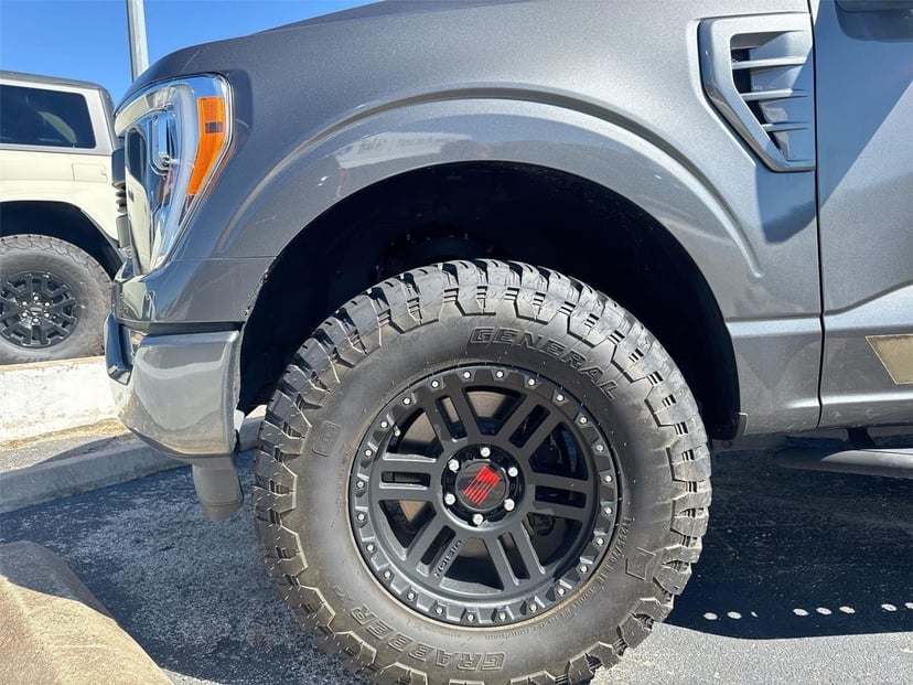 2022 Ford F-150 - Image 11