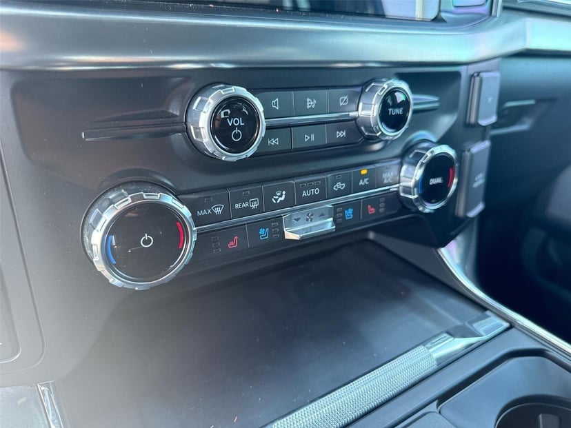2022 Ford F-150 - Image 9