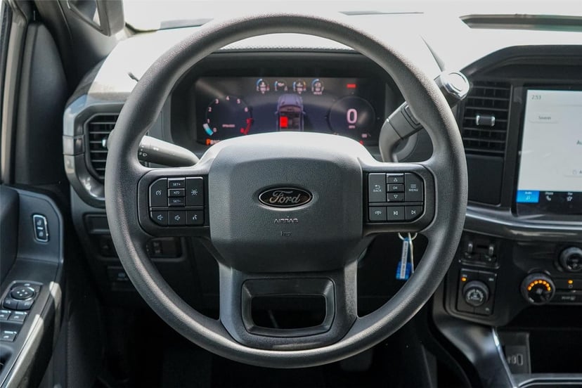 2025 Ford F-150 - Image 26