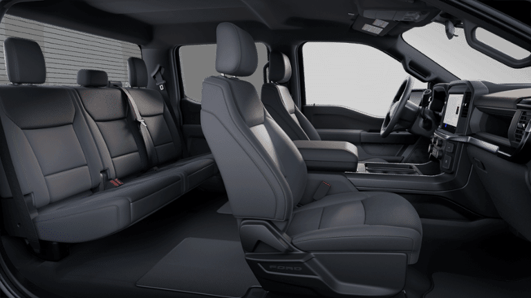 2025 Ford F-150 - Image 35