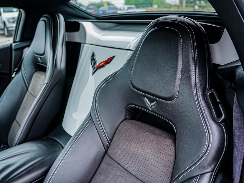 2016 Chevrolet Corvette - Image 11
