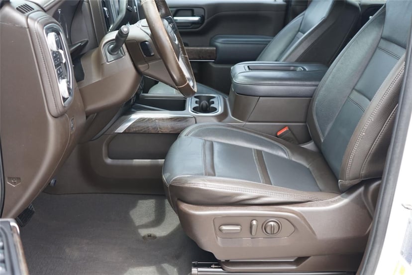 2022 GMC Sierra 3500HD - Image 10